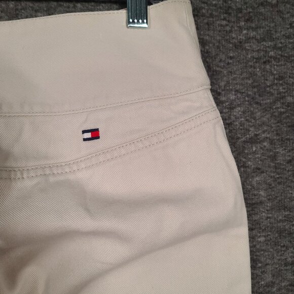 Tommy Hilfiger Women's Straight Legged Jeans Size 8 Cream in Color - Picture 4 of 14